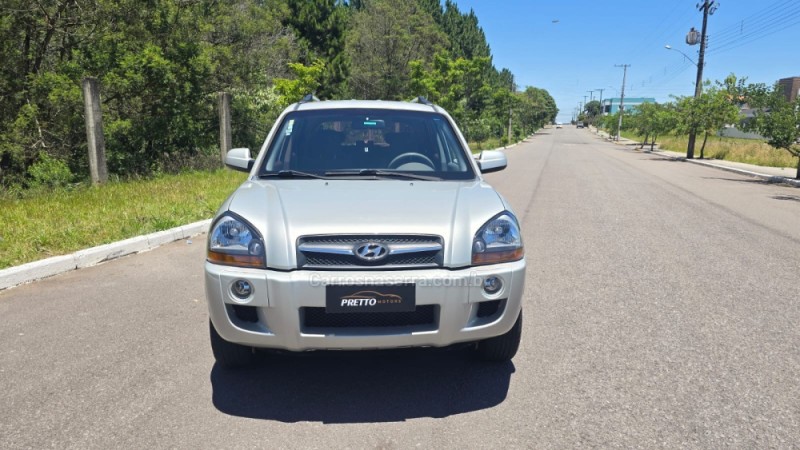 TUCSON 2.0 MPFI GL 16V 143CV 2WD GASOLINA 4P AUTOMÁTICO - 2011 - BENTO GONçALVES