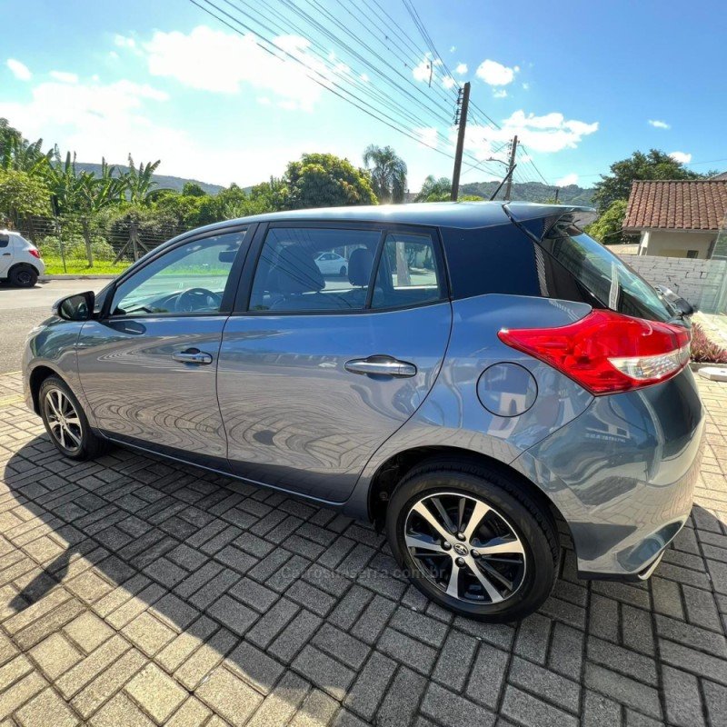 YARIS 1.5 XS 16V FLEX 4P AUTOMÁTICO - 2020 - FELIZ