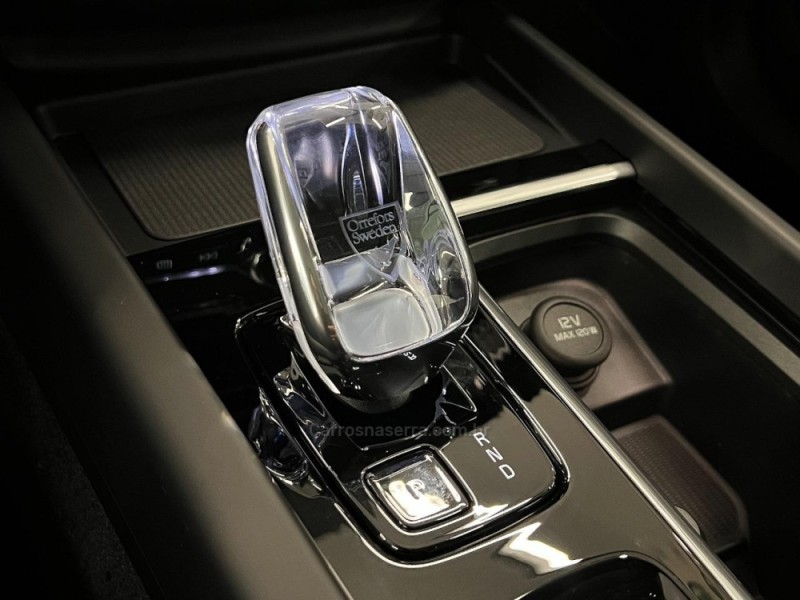 XC60 2.0 T8 RECHARGE PLUS AWD HIBRIDO 4P AUTOMÁTICO - 2026 - FLORES DA CUNHA