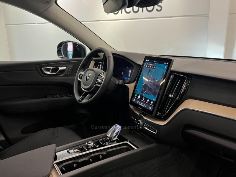 XC60 2.0 T8 RECHARGE PLUS AWD HIBRIDO 4P AUTOMÁTICO - 2026 - FLORES DA CUNHA