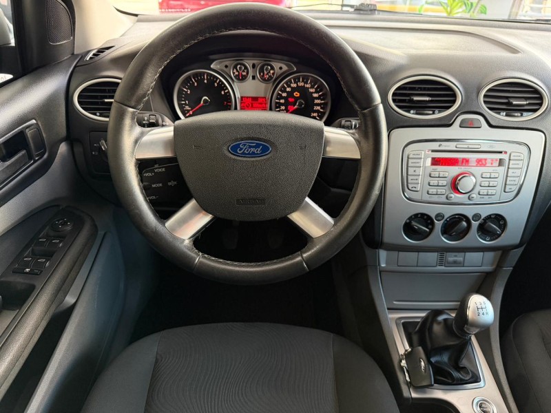 FOCUS 2.0 GLX SEDAN 16V FLEX 4P MANUAL - 2012 - CAXIAS DO SUL