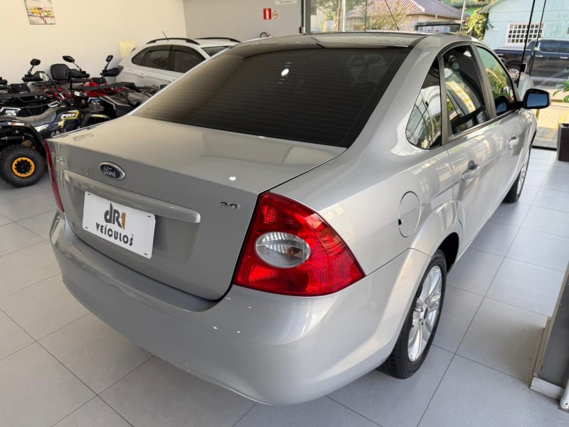 FOCUS 2.0 GLX SEDAN 16V FLEX 4P MANUAL - 2012 - CAXIAS DO SUL