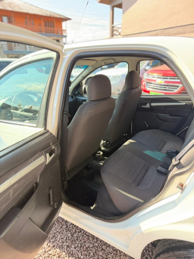 PRISMA 1.4 MPFI MAXX 8V FLEX 4P MANUAL - 2009 - LAJEADO