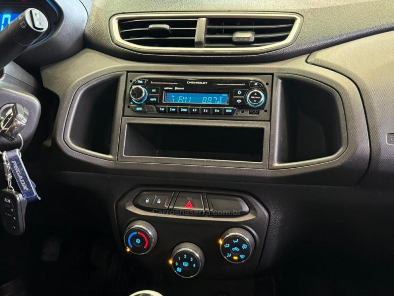 ONIX 1.0 LT 12V FLEX 4P MANUAL - 2017 - DOIS IRMãOS