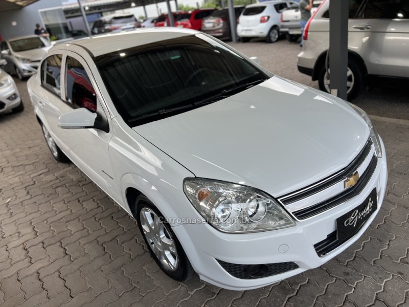 VECTRA 2.0 MPFI EXPRESSION 8V FLEX 4P MANUAL - 2010 - BOM PRINCíPIO