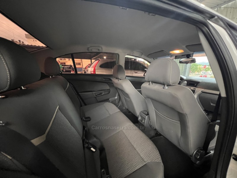 VECTRA 2.0 MPFI EXPRESSION 8V FLEX 4P MANUAL - 2010 - BOM PRINCíPIO