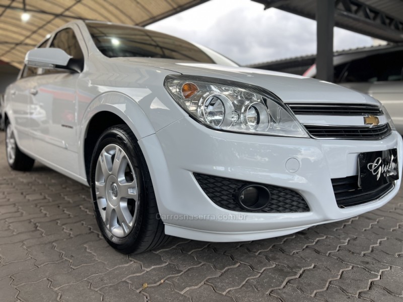 VECTRA 2.0 MPFI EXPRESSION 8V FLEX 4P MANUAL - 2010 - BOM PRINCíPIO