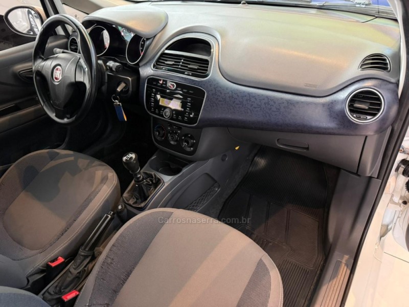 PUNTO 1.4 ATTRACTIVE ITALIA 8V FLEX 4P MANUAL - 2014 - SãO LEOPOLDO