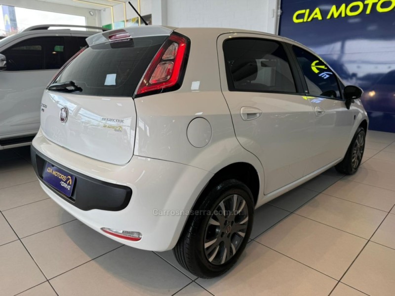 PUNTO 1.4 ATTRACTIVE ITALIA 8V FLEX 4P MANUAL - 2014 - SãO LEOPOLDO