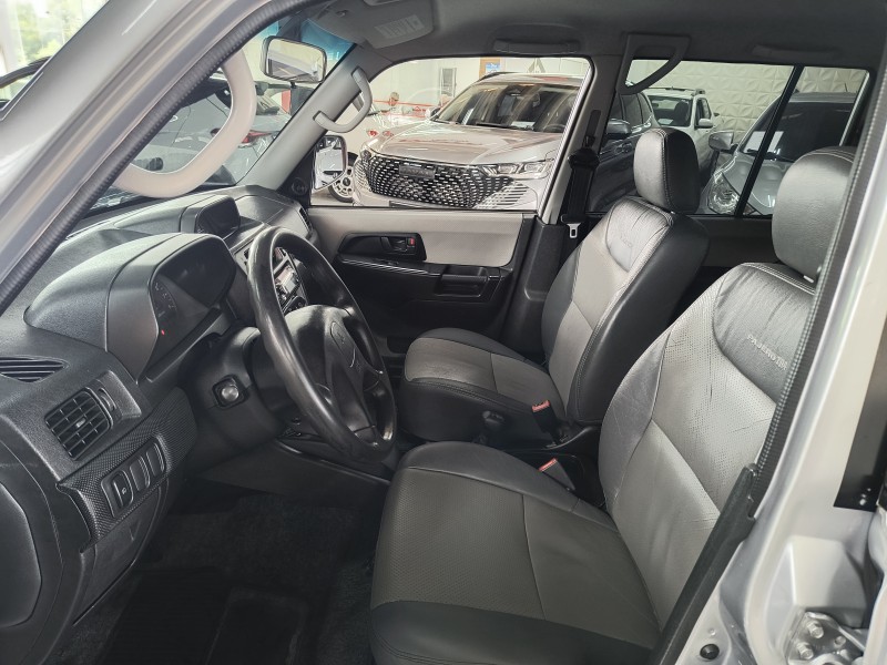 PAJERO TR4 2.0 4X4 16V 131CV GASOLINA 4P AUTOMÁTICO - 2007 - CAXIAS DO SUL