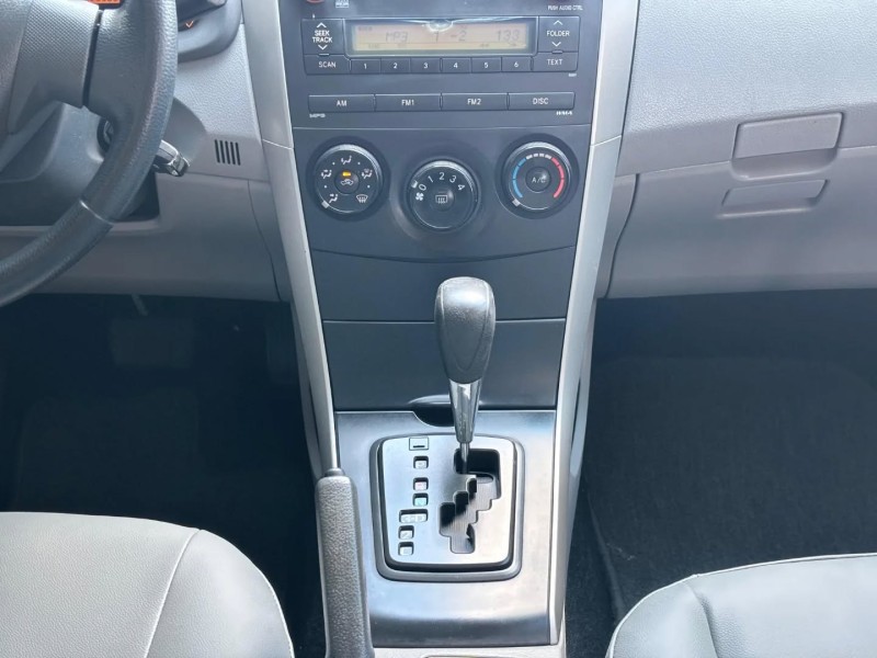 COROLLA 1.8 XLI 16V FLEX 4P AUTOMÁTICO - 2010 - CANDELáRIA