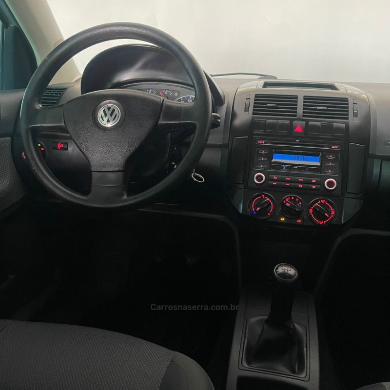 POLO 1.6 MI SÉRIE OURO 8V FLEX 4P MANUAL - 2010 - PORTãO