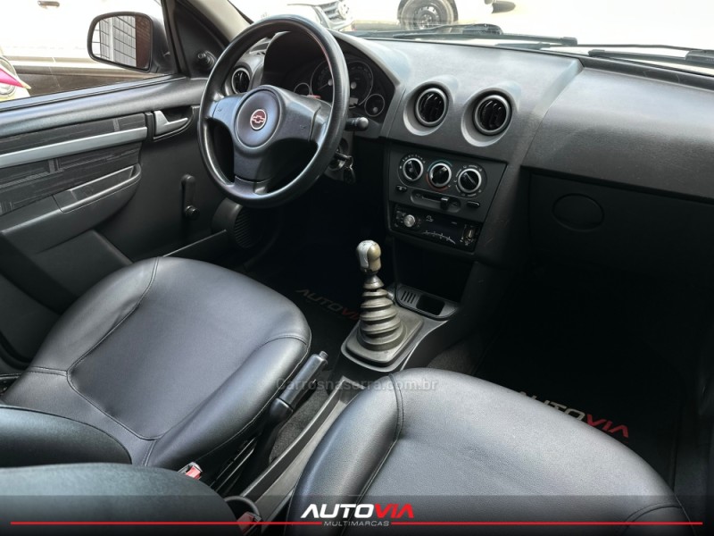 PRISMA 1.4 MPFI MAXX 8V FLEX 4P MANUAL - 2009 - SAPIRANGA