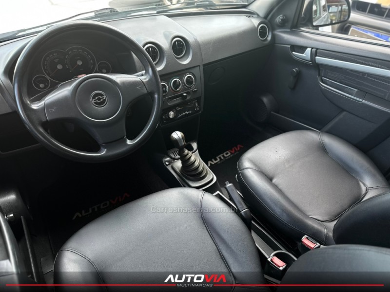 PRISMA 1.4 MPFI MAXX 8V FLEX 4P MANUAL - 2009 - SAPIRANGA