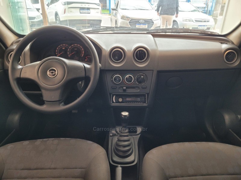 PRISMA 1.4 MPFI JOY 8V FLEX 4P MANUAL - 2008 - CANELA