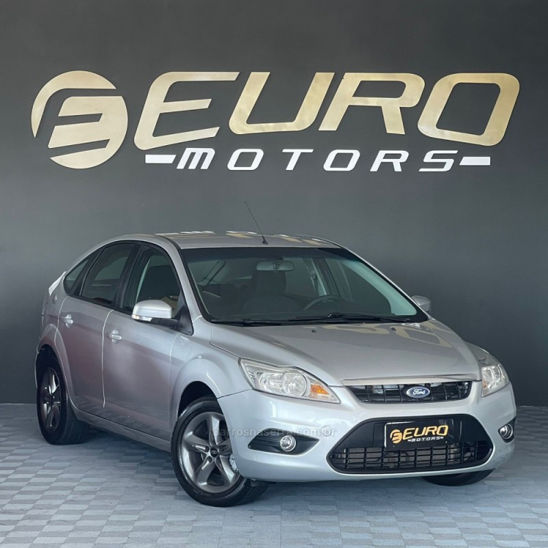 FOCUS 1.6 S 16V FLEX 4P MANUAL - 2011 - PORTãO