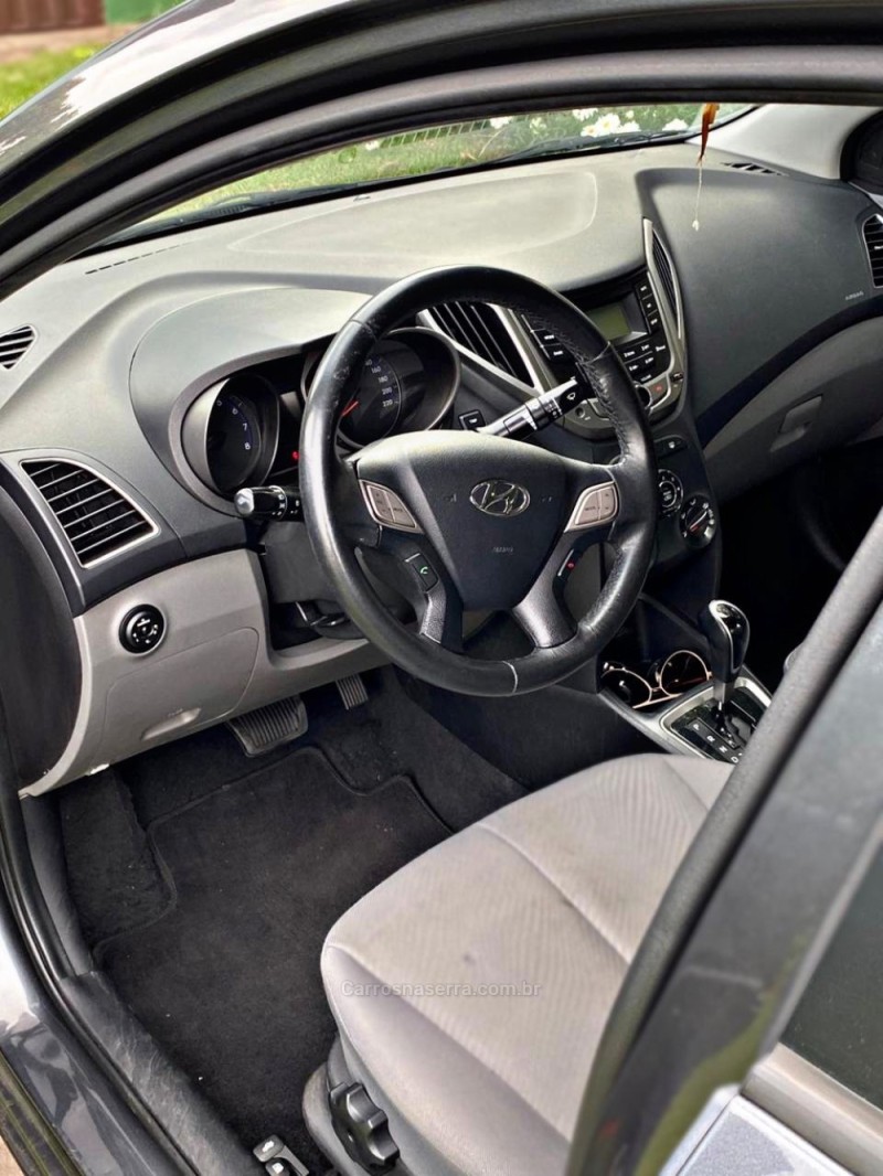 HB20S 1.6 PREMIUM 16V FLEX 4P AUTOMÁTICO - 2014 - NOVA PRATA