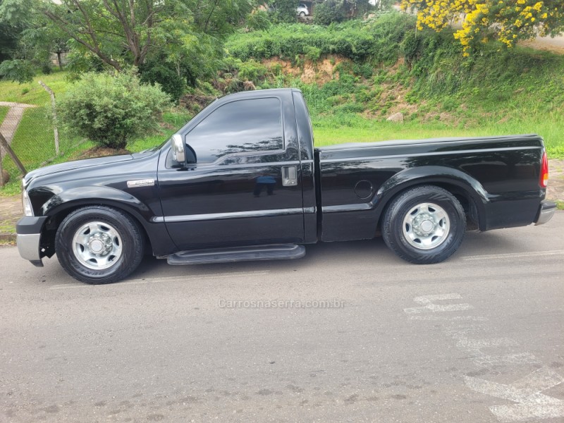 F-250 4.2 XLT 4X2 CS TURBO DIESEL 2P MANUAL - 2005 - FLORES DA CUNHA