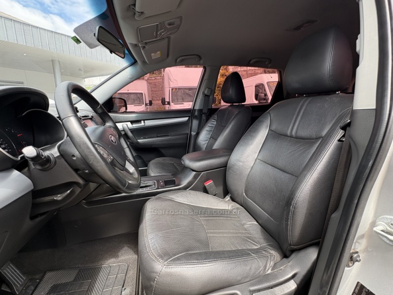 SORENTO 2.4 EX2 4X2 16V GASOLINA 4P AUTOMÁTICO - 2015 - FARROUPILHA