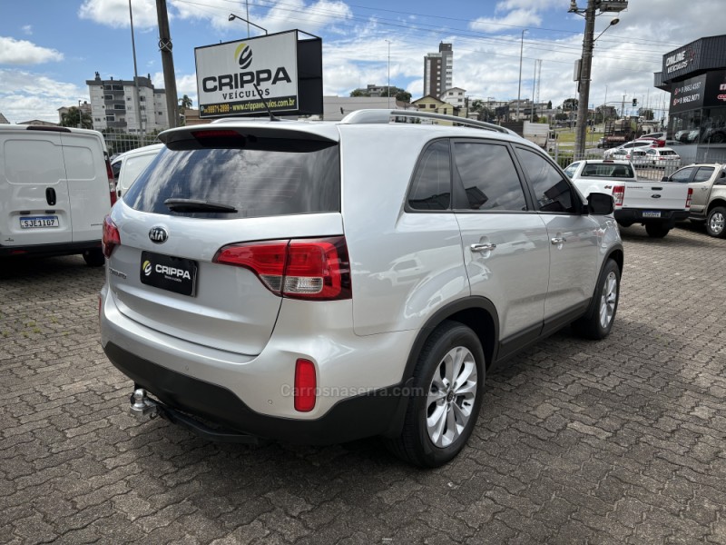 SORENTO 2.4 EX2 4X2 16V GASOLINA 4P AUTOMÁTICO - 2015 - FARROUPILHA