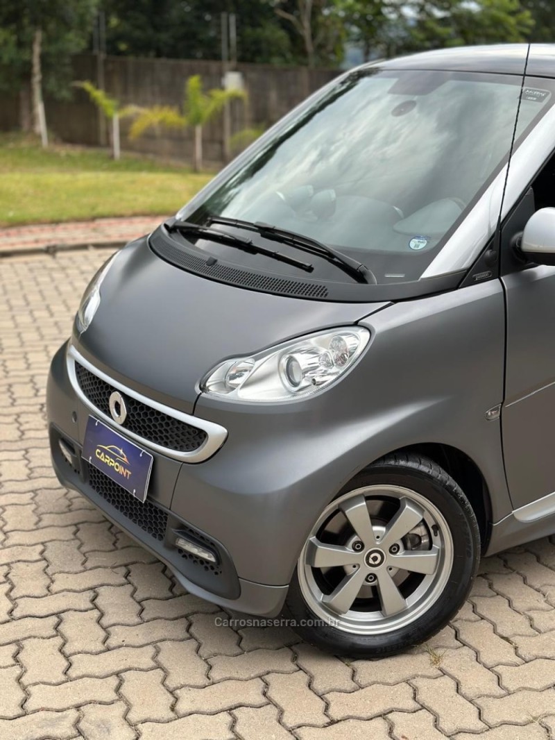 FORTWO 1.0 PASSION COUPÉ 3 CILINDROS 12V GASOLINA 2P AUTOMÁTICO - 2013 - CAXIAS DO SUL
