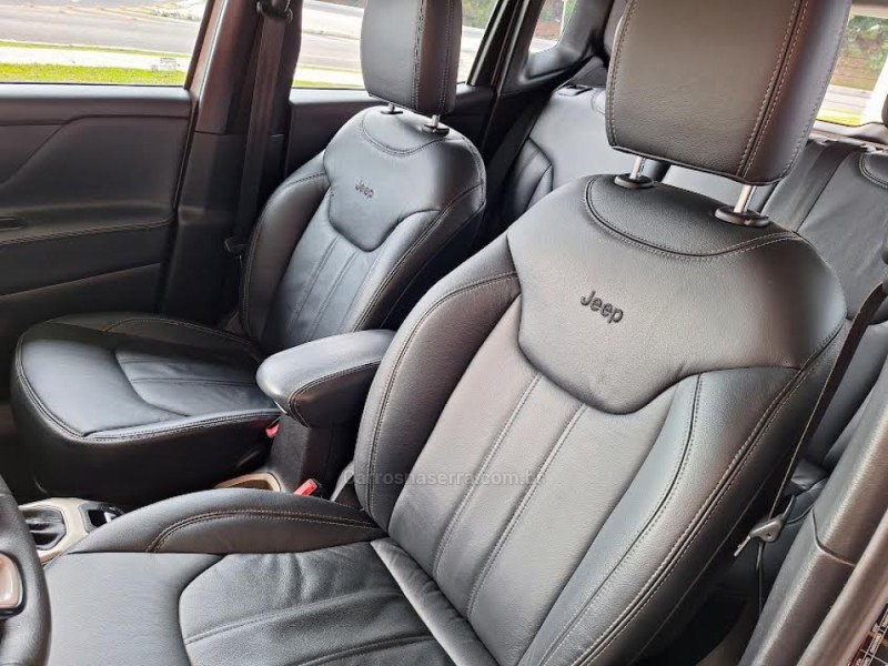 RENEGADE 1.8 16V FLEX 4P AUTOMÁTICO - 2016 - CAXIAS DO SUL