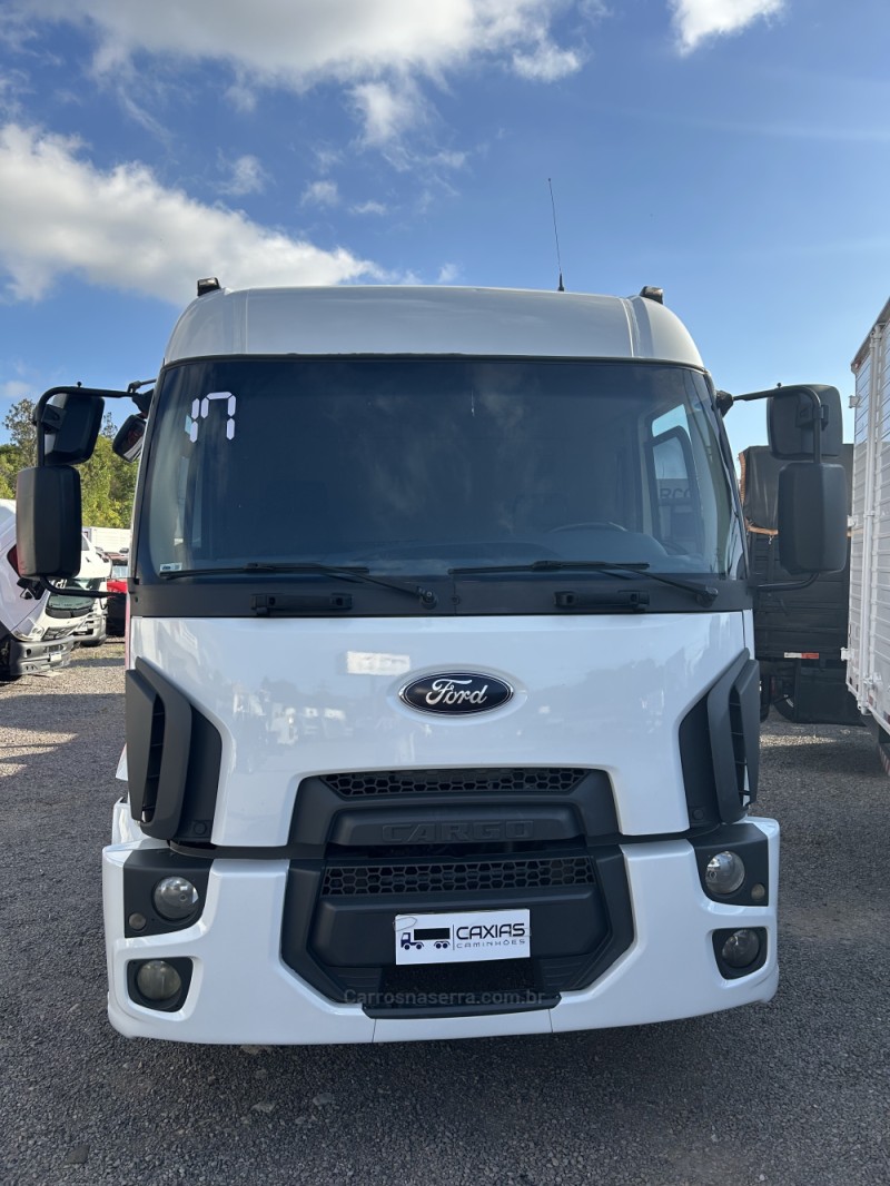 CARGO 2429 E 6X2 TURBO - 2017 - CAXIAS DO SUL