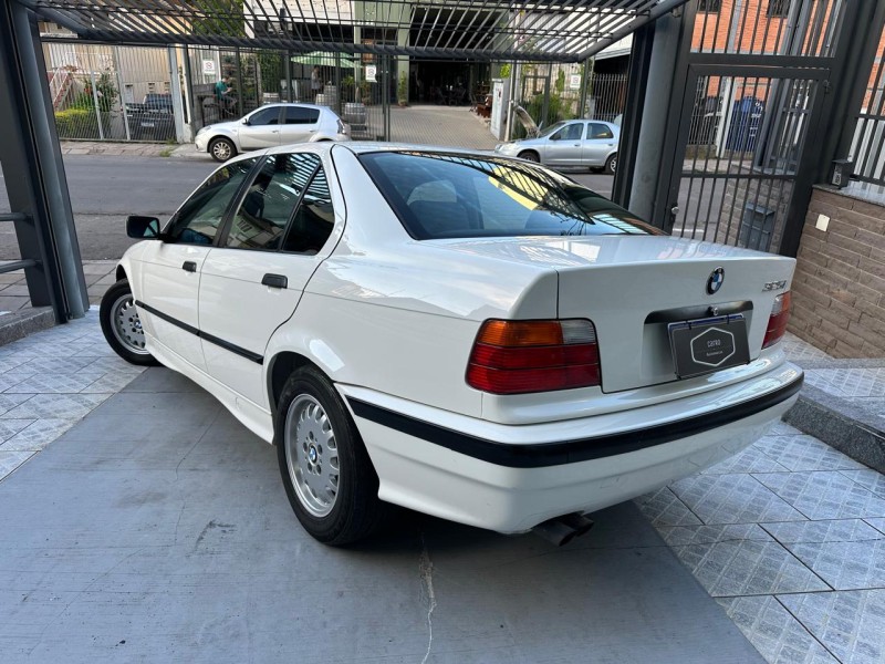 325I 2.5 SEDAN 24V GASOLINA 4P AUTOMÁTICO - 1993 - CAXIAS DO SUL