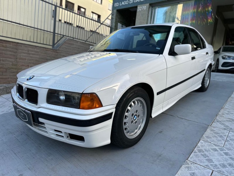 325I 2.5 SEDAN 24V GASOLINA 4P AUTOMÁTICO - 1993 - CAXIAS DO SUL