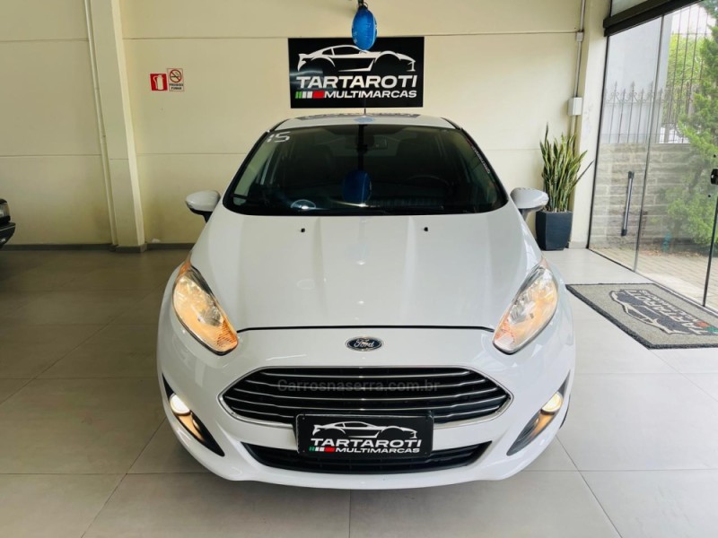 FIESTA 1.6 TITANIUM SEDAN 16V FLEX 4P AUTOMÁTICO - 2015 - CAXIAS DO SUL