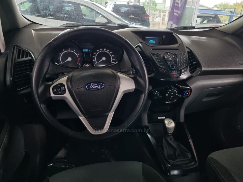 ECOSPORT 1.6 FREESTYLE 16V FLEX 4P MANUAL - 2015 - VACARIA