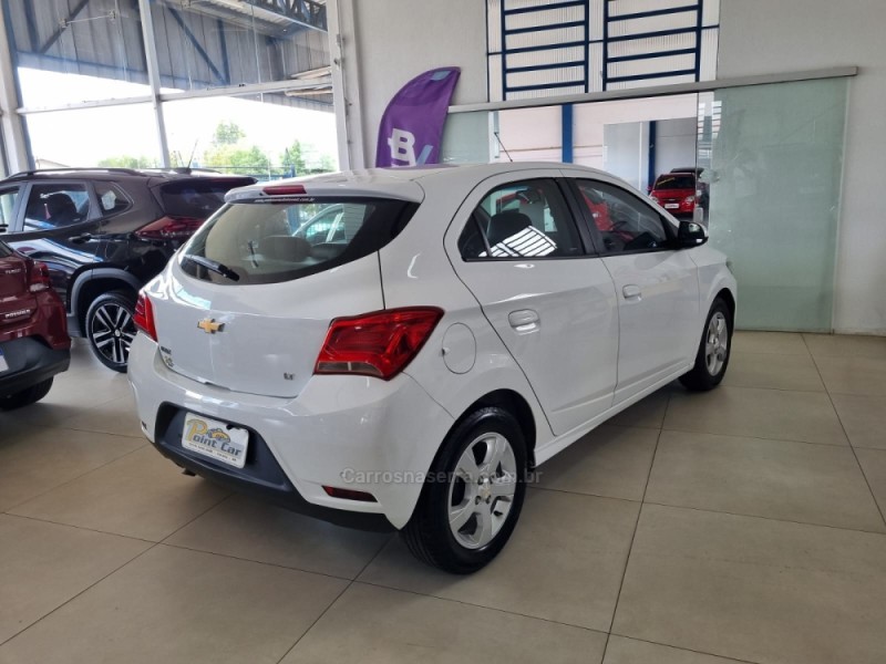 ONIX 1.4 MPFI LT 8V FLEX 4P MANUAL - 2019 - VACARIA
