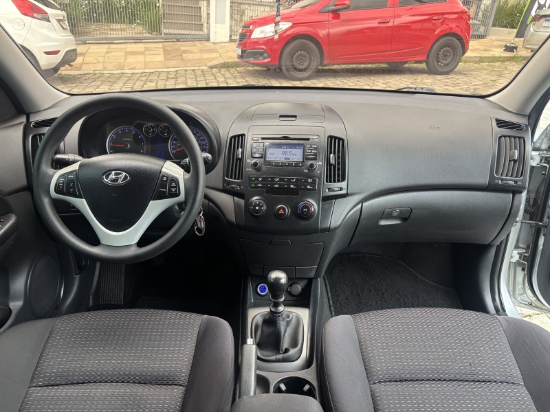 I30 2.0 MPI 16V GASOLINA 4P MANUAL - 2010 - CAXIAS DO SUL