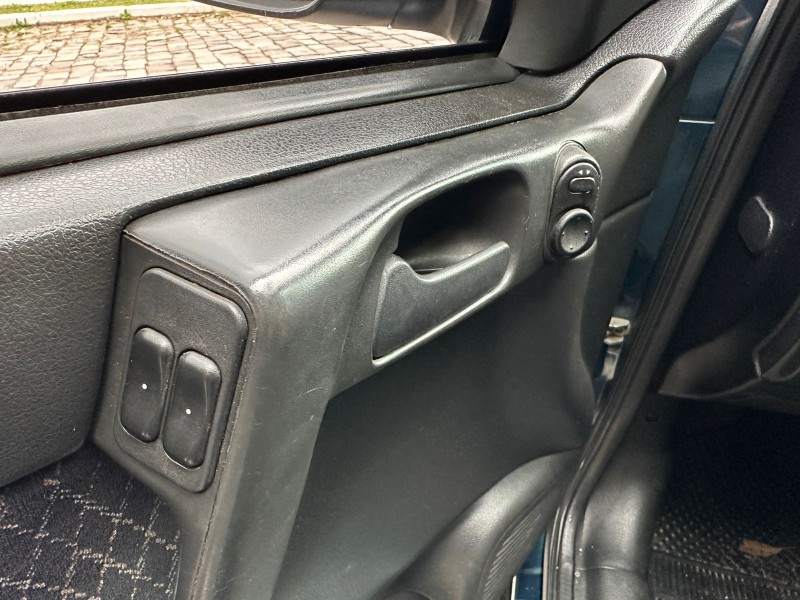 ASTRA 1.8 MPFI GLS 8V GASOLINA 2P MANUAL - 2000 - CAXIAS DO SUL