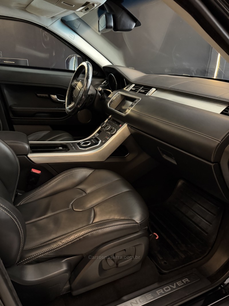 RANGE ROVER EVOQUE 2.0 PRESTIGE 4WD 16V GASOLINA 4P AUTOMÁTICO - 2015 - CAXIAS DO SUL