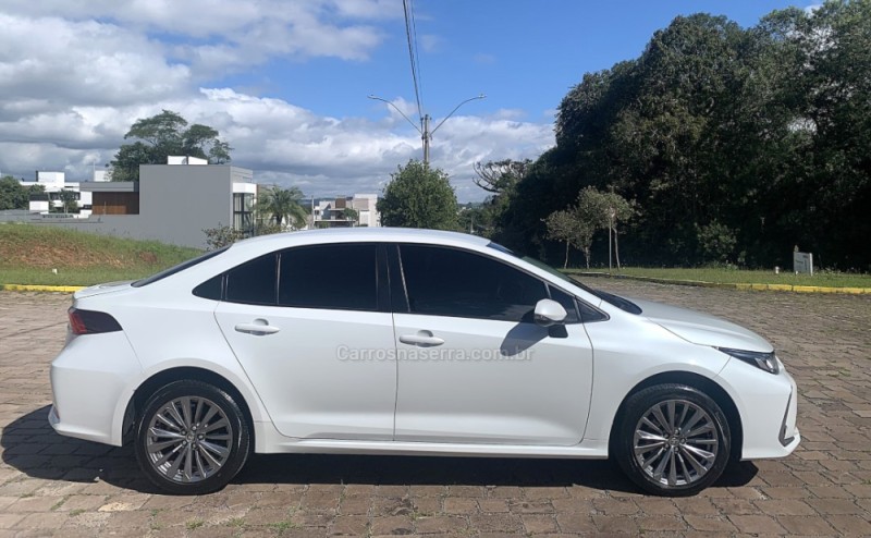 COROLLA 2.0 XEI 16V FLEX 4P AUTOMÁTICO - 2024 - GUAPORé