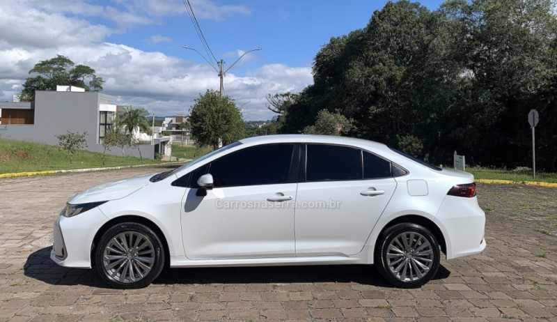 COROLLA 2.0 XEI 16V FLEX 4P AUTOMÁTICO - 2024 - GUAPORé