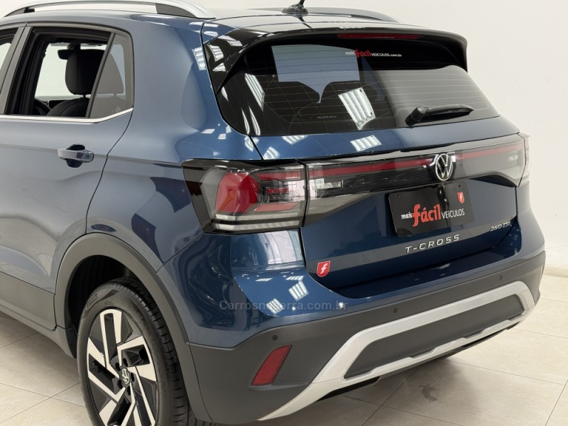 T-CROSS 1.4 HIGHLINE TSI 16V FLEX 4P AUTOMÁTICO - 2025 - SANTA CRUZ DO SUL