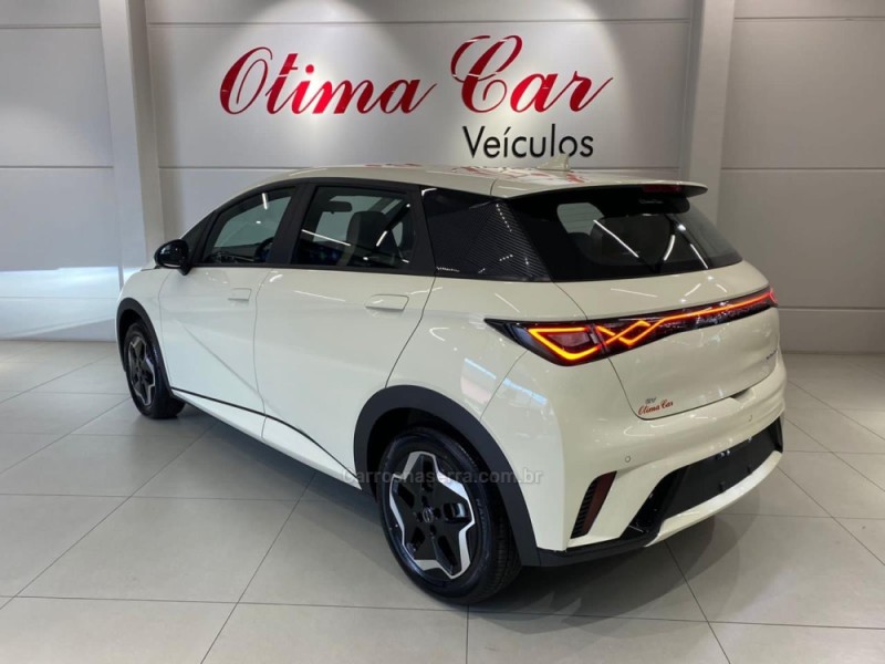 DOLPHIN ELÉTRICO 4P AUTOMÁTICO - 2027 - FLORES DA CUNHA