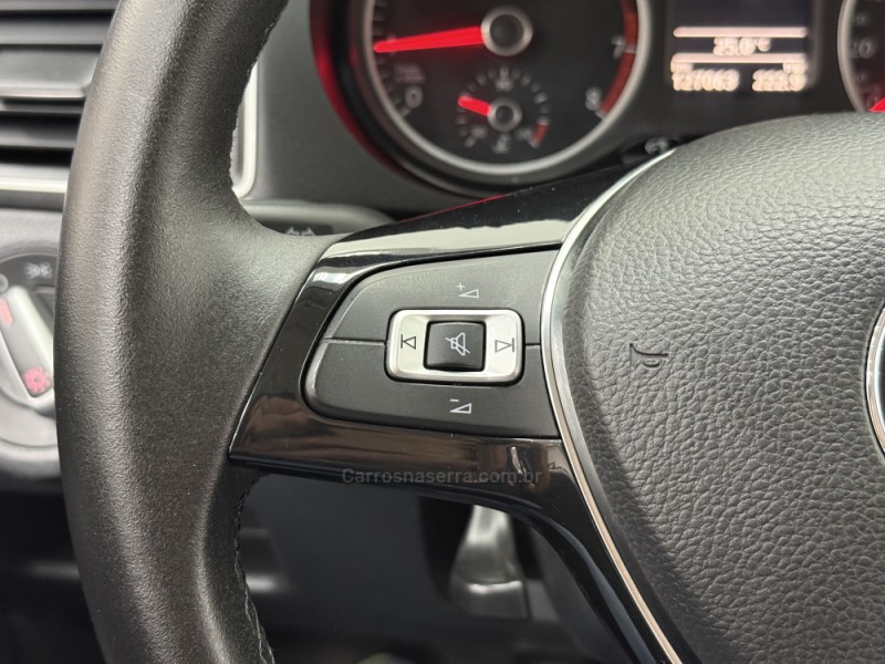 FOX 1.6 MSI HIGHLINE 16V FLEX 4P MANUAL - 2015 - SANTA CRUZ DO SUL