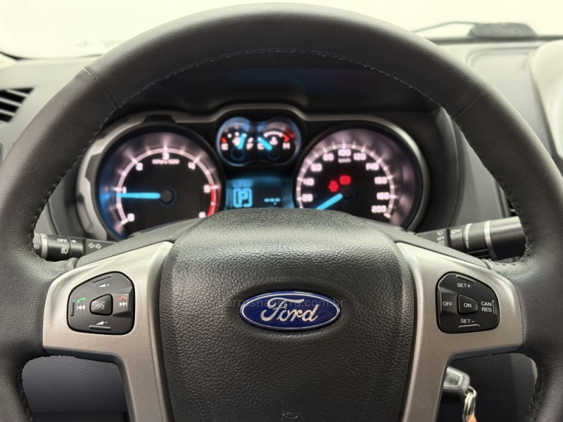 RANGER 3.2 LIMITED 4X4 CD 20V DIESEL 4P AUTOMÁTICO - 2015 - SANTA CRUZ DO SUL