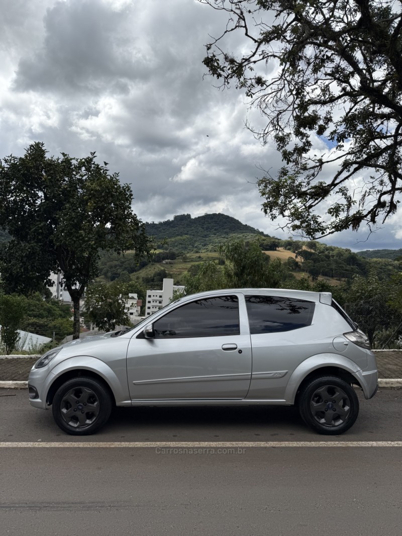 KA 1.0 MPI TECNO 8V FLEX 2P MANUAL - 2012 - NOVA ARAçá