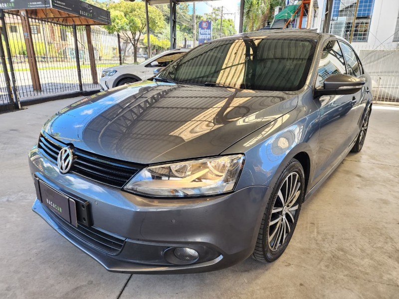JETTA 2.0 TSI HIGHLINE 200CV GASOLINA 4P TIPTRONIC - 2012 - CAXIAS DO SUL