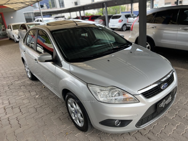 FOCUS 2.0 TITANIUM SEDAN 16V FLEX 4P AUTOMÁTICO - 2012 - BOM PRINCíPIO