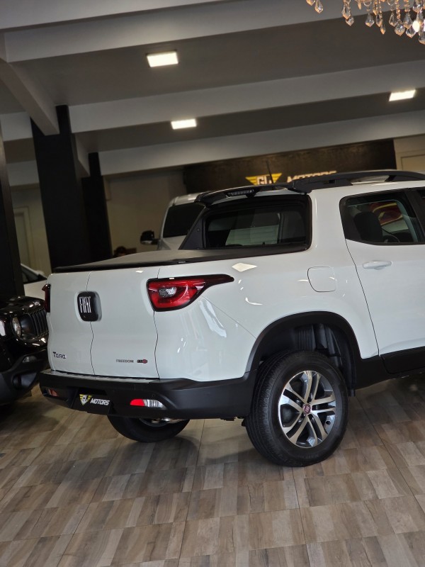 TORO 2.0 16V TURBO DIESEL FREEDOM 4WD AT9 AUTOMÁTICO - 2020 - CAXIAS DO SUL