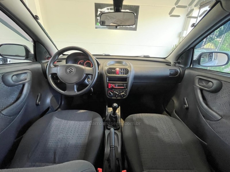 CORSA 1.4 MPFI MAXX SEDAN 8V FLEX 4P MANUAL - 2009 - CAXIAS DO SUL