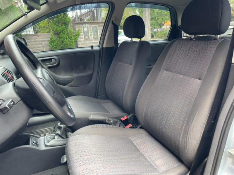 CORSA 1.4 MPFI MAXX SEDAN 8V FLEX 4P MANUAL - 2009 - CAXIAS DO SUL