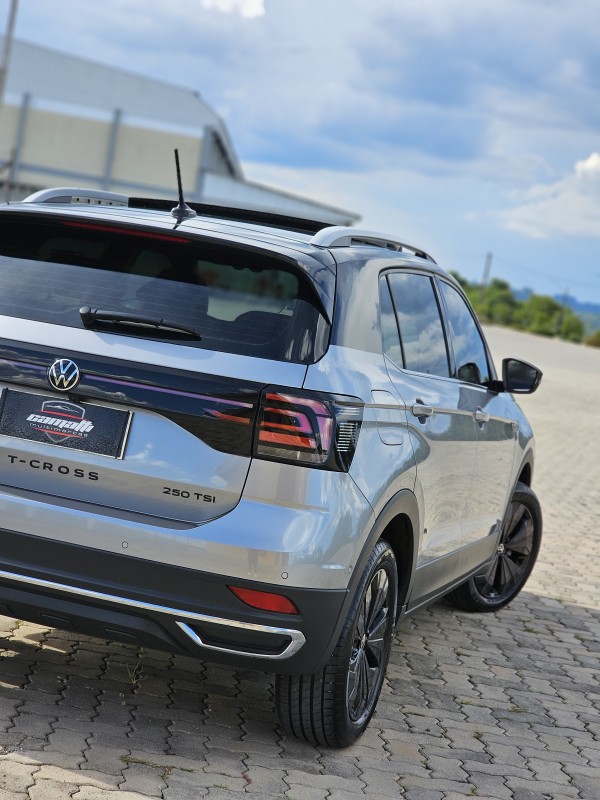 T-CROSS 1.4 HIGHLINE TSI 16V FLEX 4P AUTOMÁTICO - 2024 - ANTôNIO PRADO