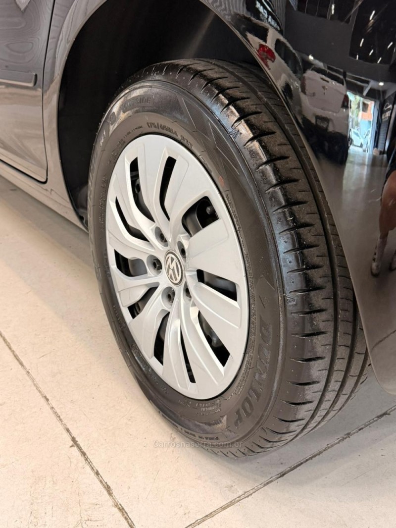 FOX 1.0 MI BLUEMOTION 8V FLEX 4P MANUAL - 2014 - CAXIAS DO SUL