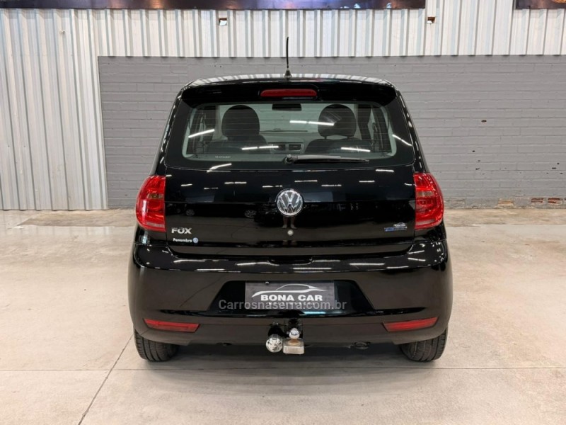 FOX 1.0 MI BLUEMOTION 8V FLEX 4P MANUAL - 2014 - CAXIAS DO SUL